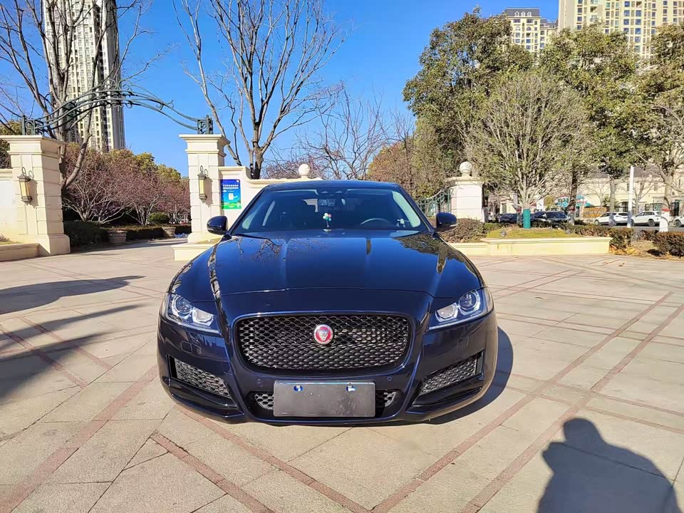 Jaguar XFL