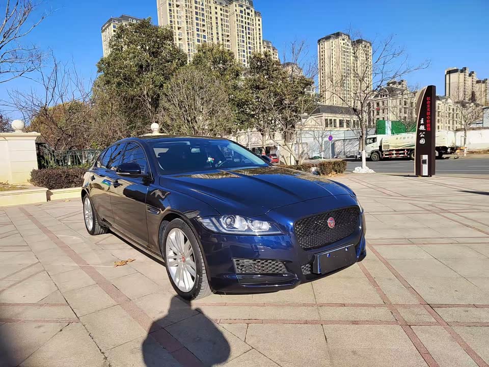 Jaguar XFL