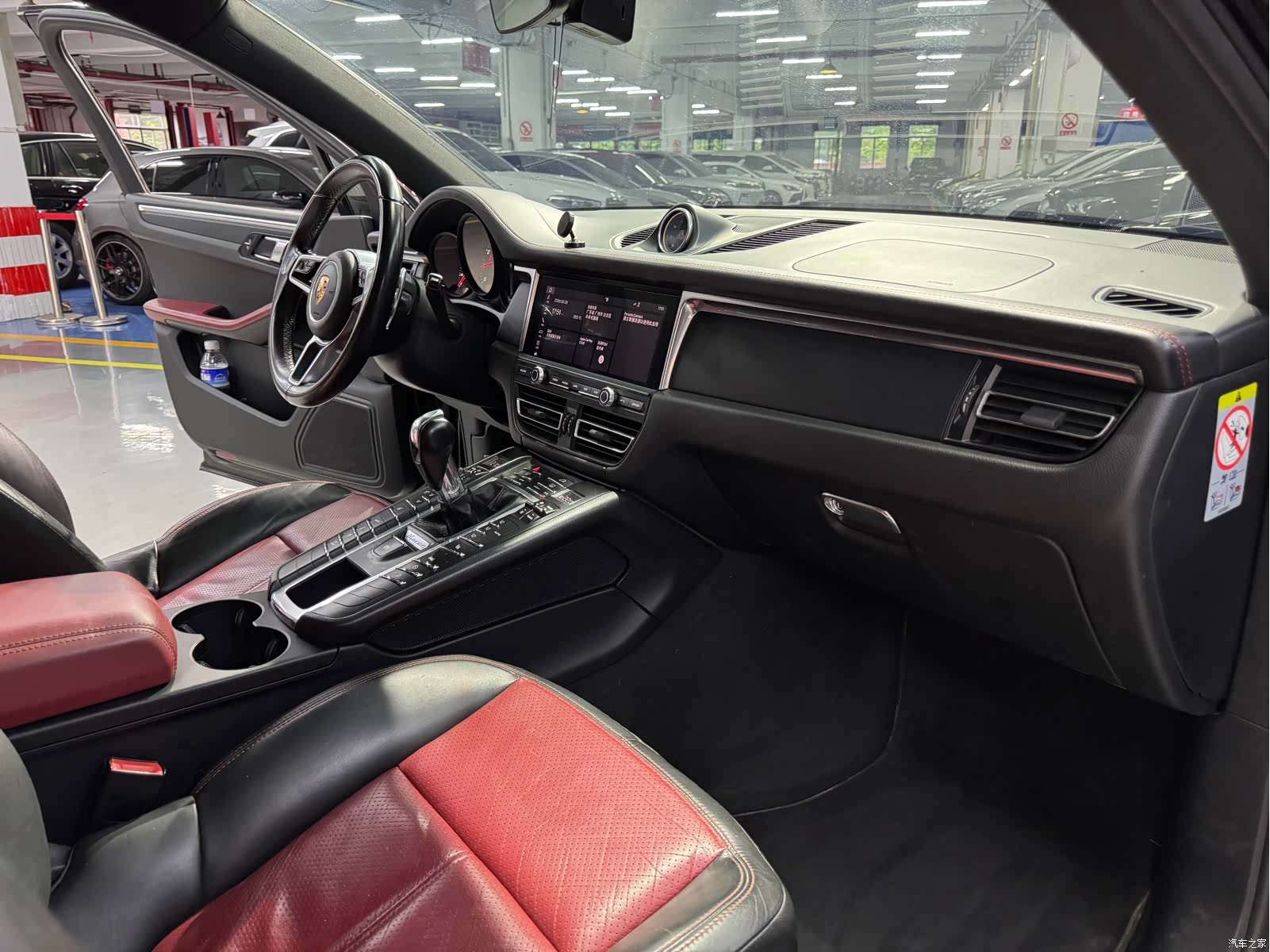 Porsche Macan, 2019 12