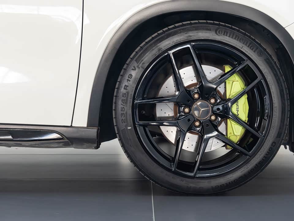 Mercedes-Benz GLA AMG