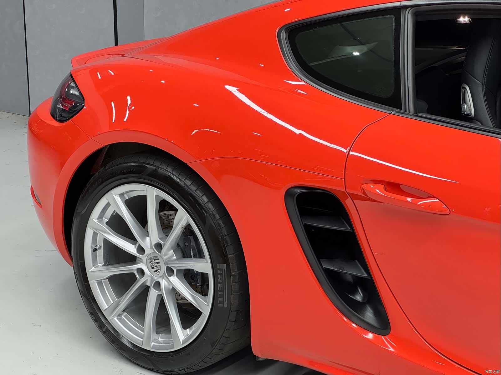 Porsche Cayman, 2017 18