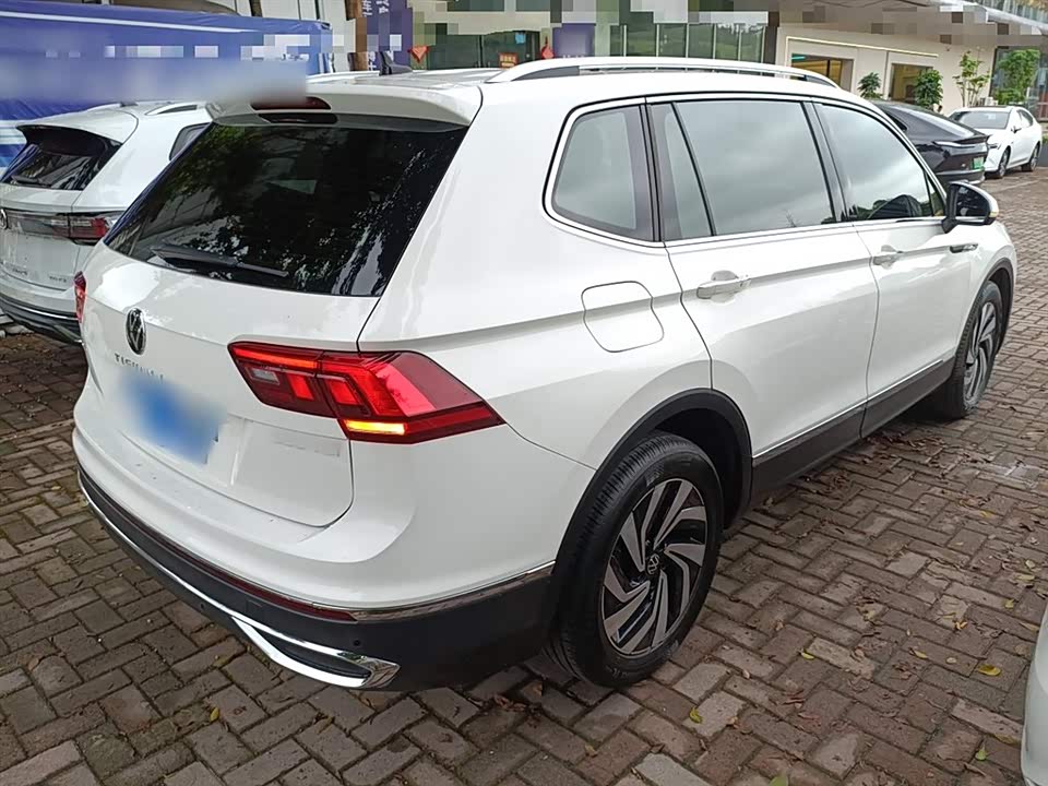 Volkswagen Tiguan L Volkswagen Tiguan L