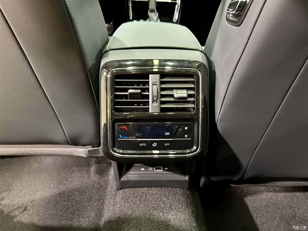 Volkswagen Passat, 2025 22