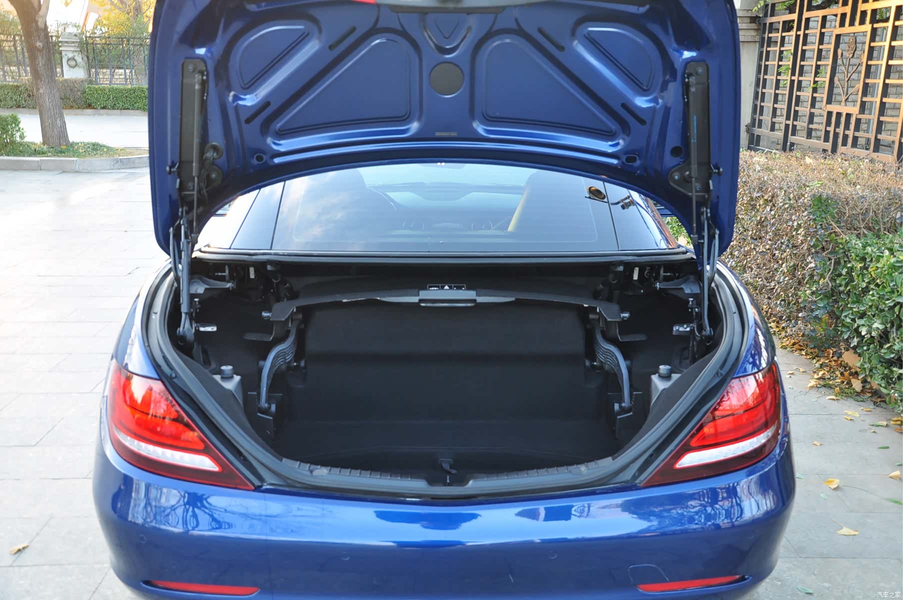 Mercedes-Benz SLC, 2017 17