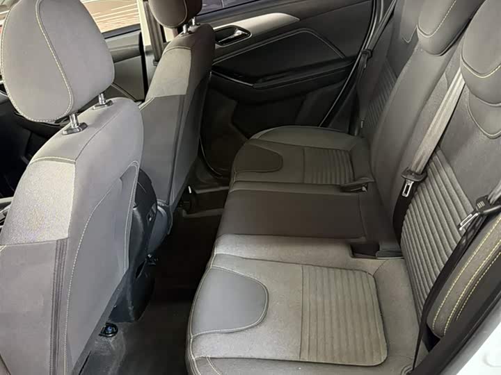 BAIC X3 2019 1.5T МКПП rong yao ban