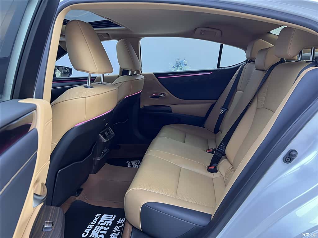 Lexus ES, 2024 20
