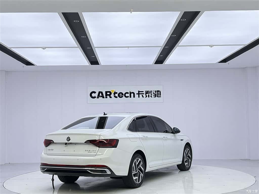 Volkswagen Sagitar, 2023 все фото
