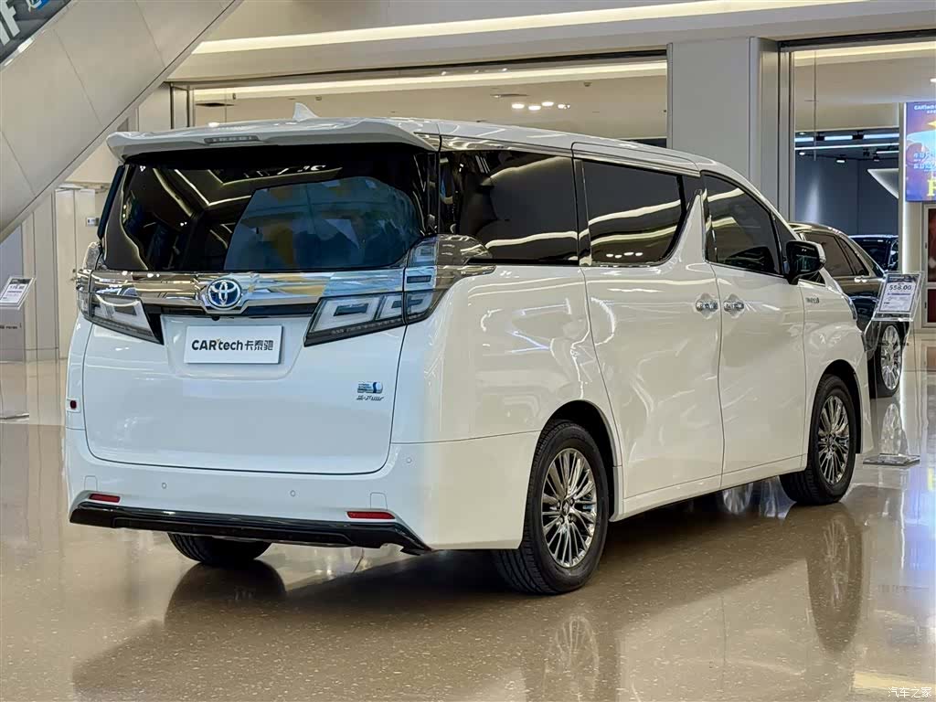 Toyota Vellfire, 2022 22