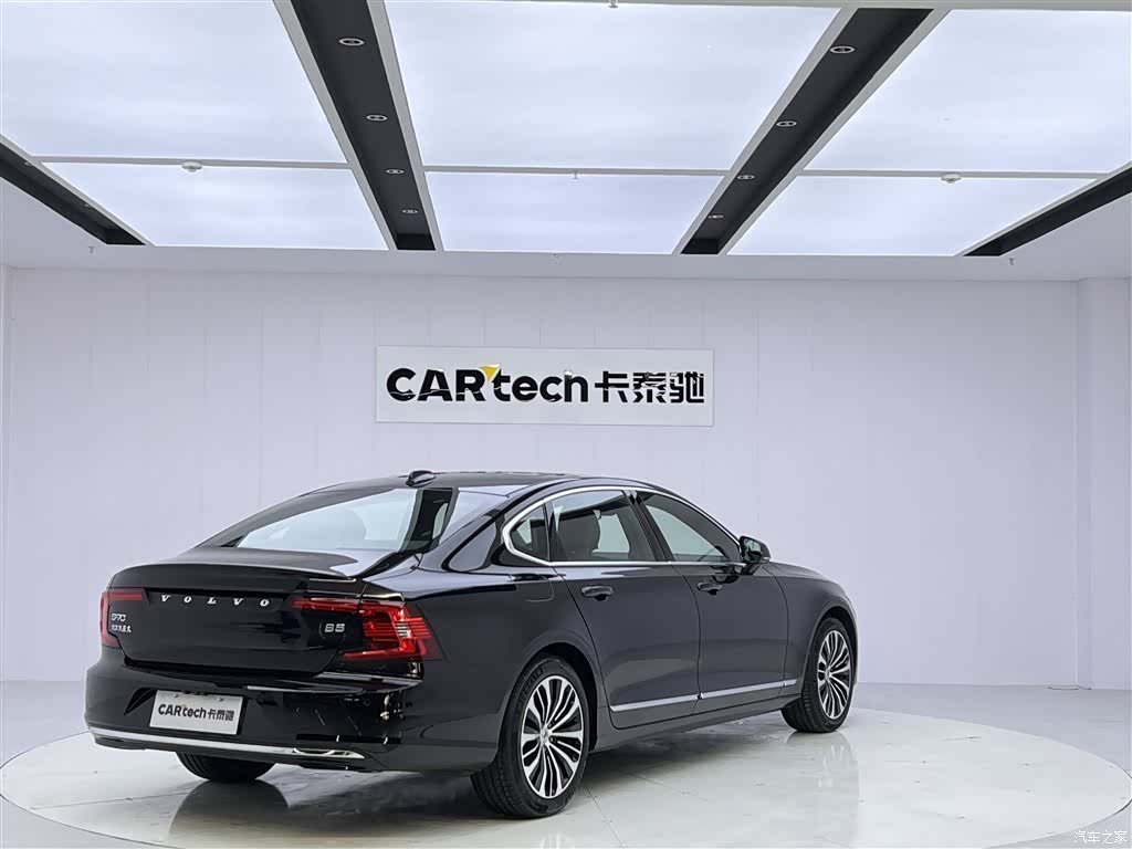 Volvo S90, 2025 все фото