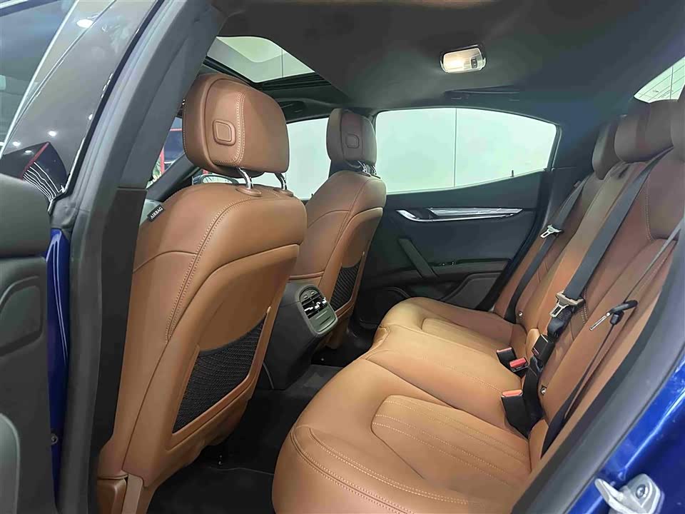 Maserati Ghibli Maserati Ghibli
