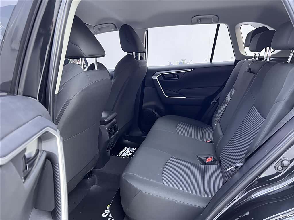 Toyota Wildlander, 2023 20