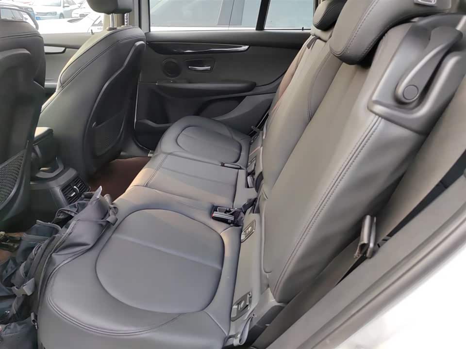 BMW 2 series multifunctional station wagon