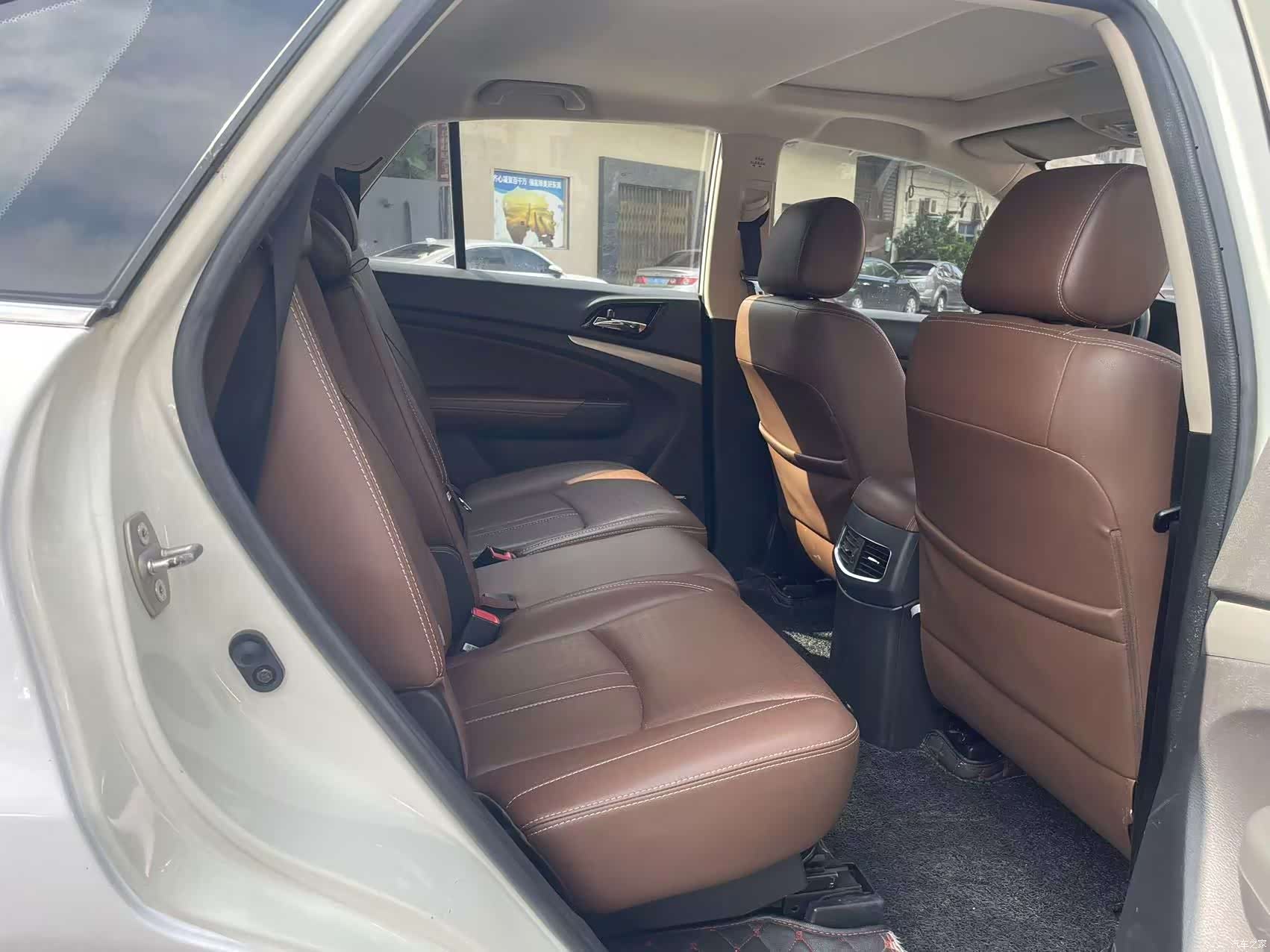 BYD S7, 2015 11