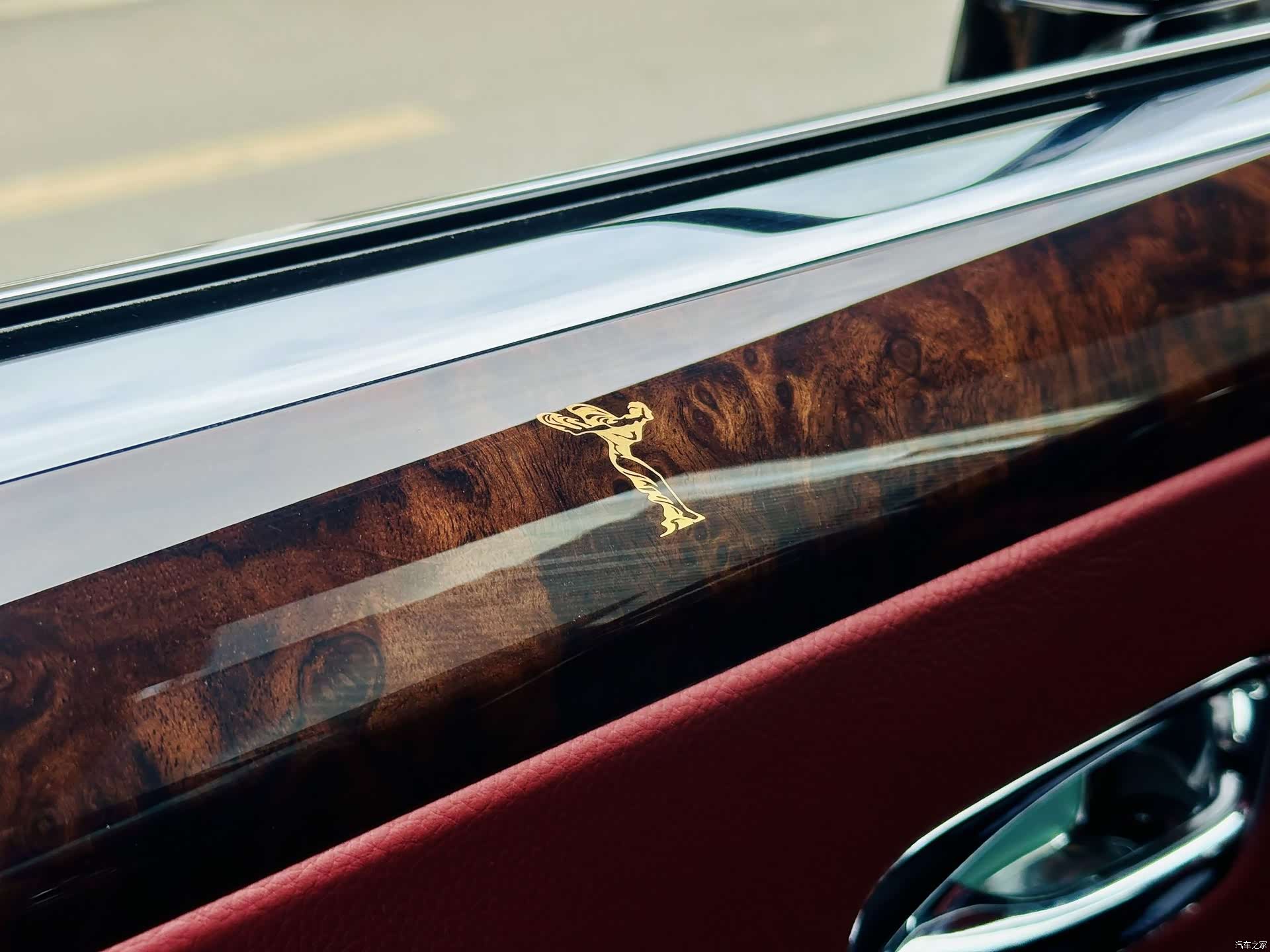 Rolls-Royce Ghost, 2018 9
