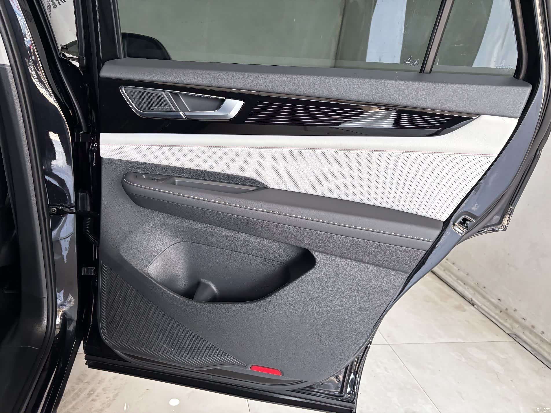 Volkswagen Teramont X, 2025 25