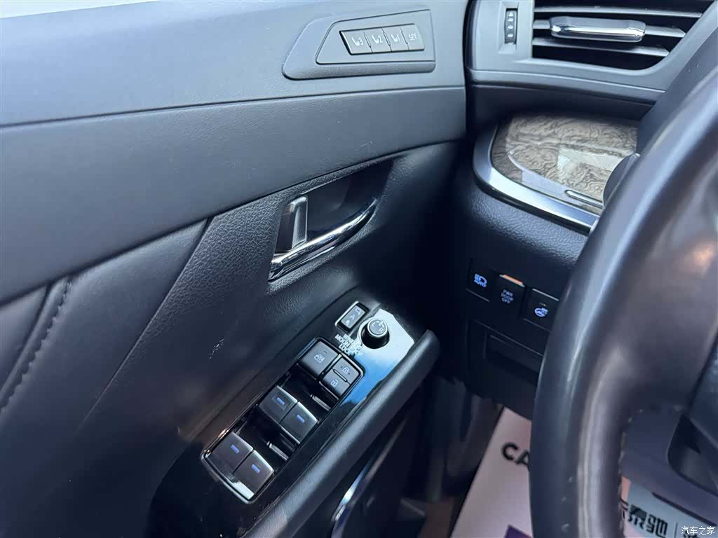Toyota Vellfire, 2022 22