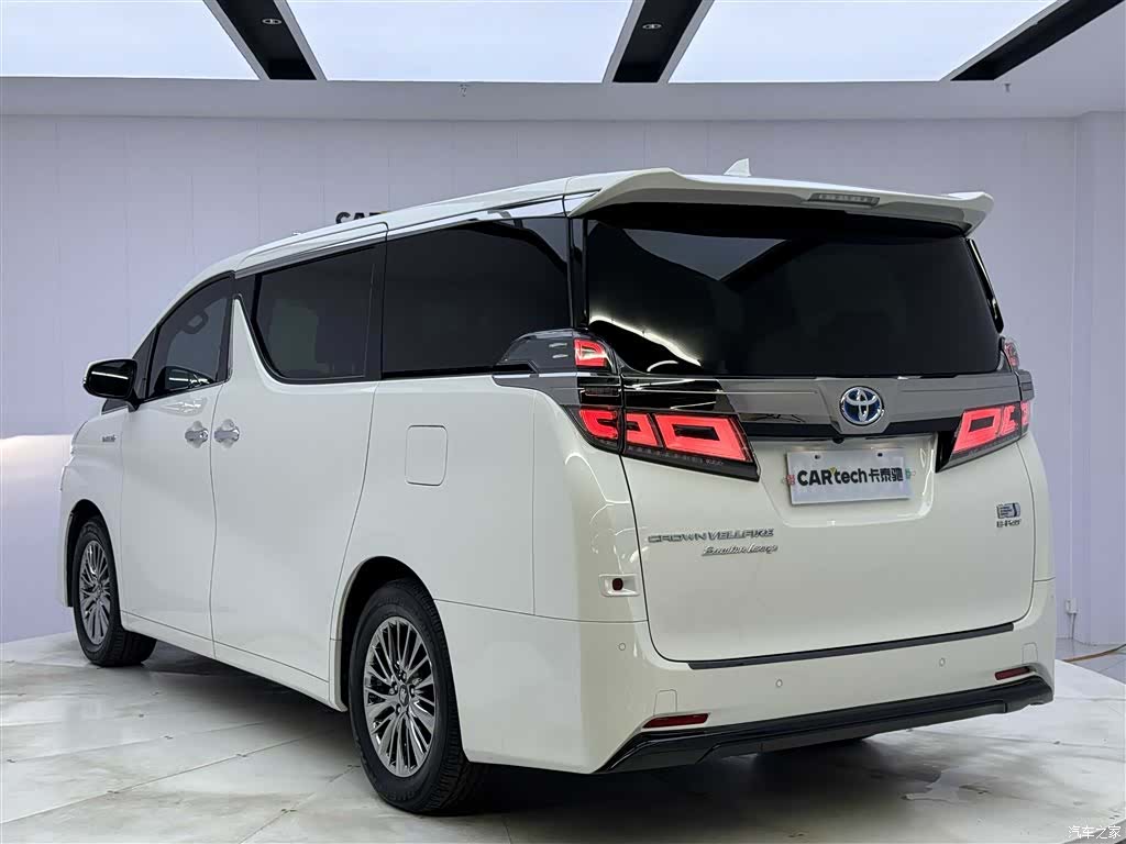 Toyota Vellfire, 2022 6