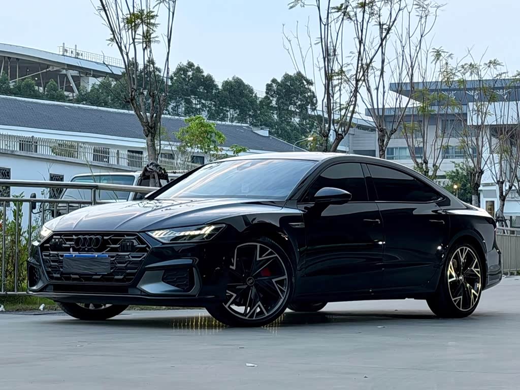 Audi A7L