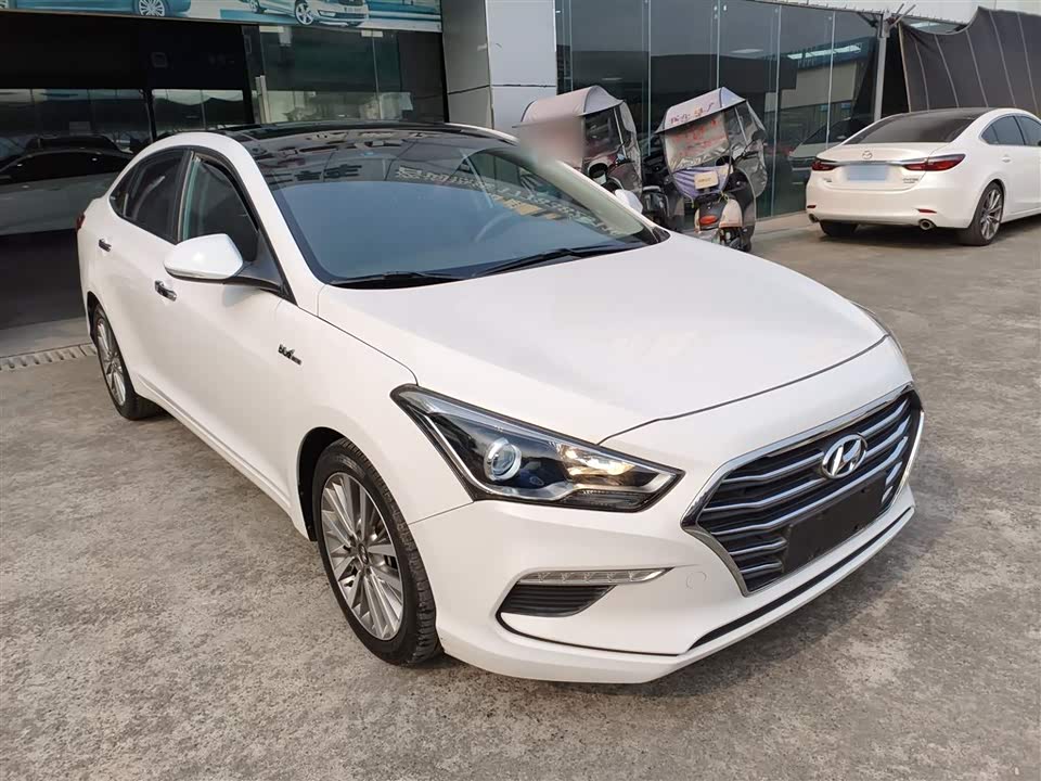 Hyundai Name picture