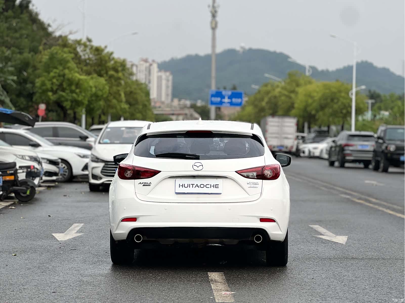 Mazda Mazda3, 2017 13