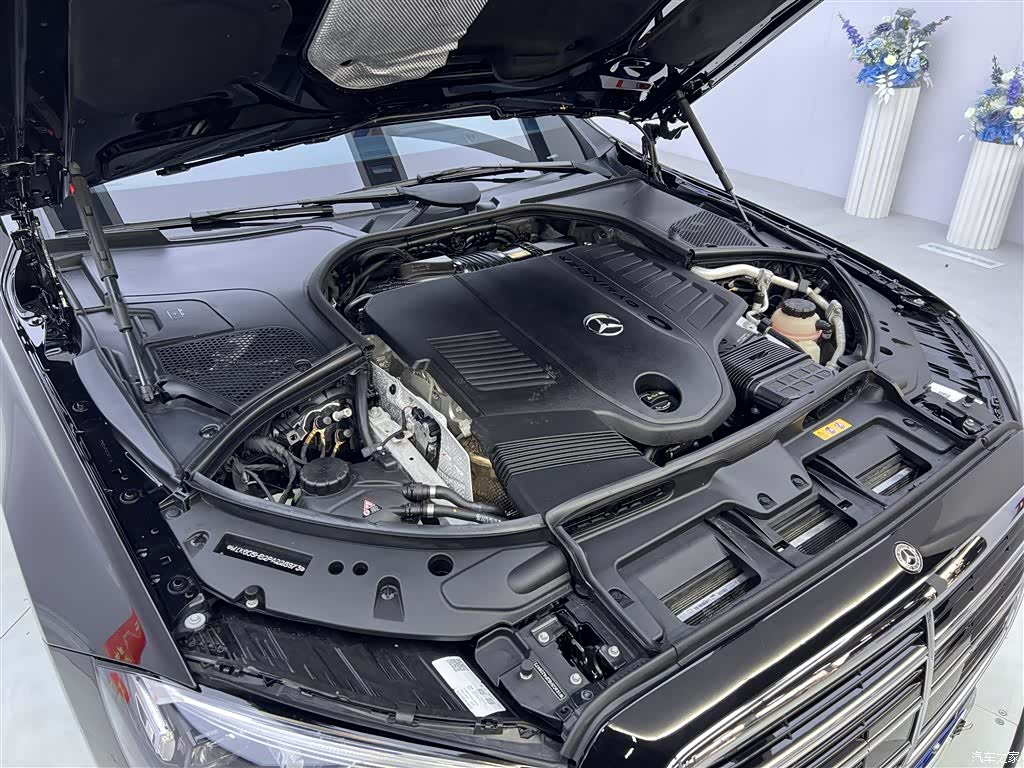 Mercedes-Benz S-Class, 2023 12