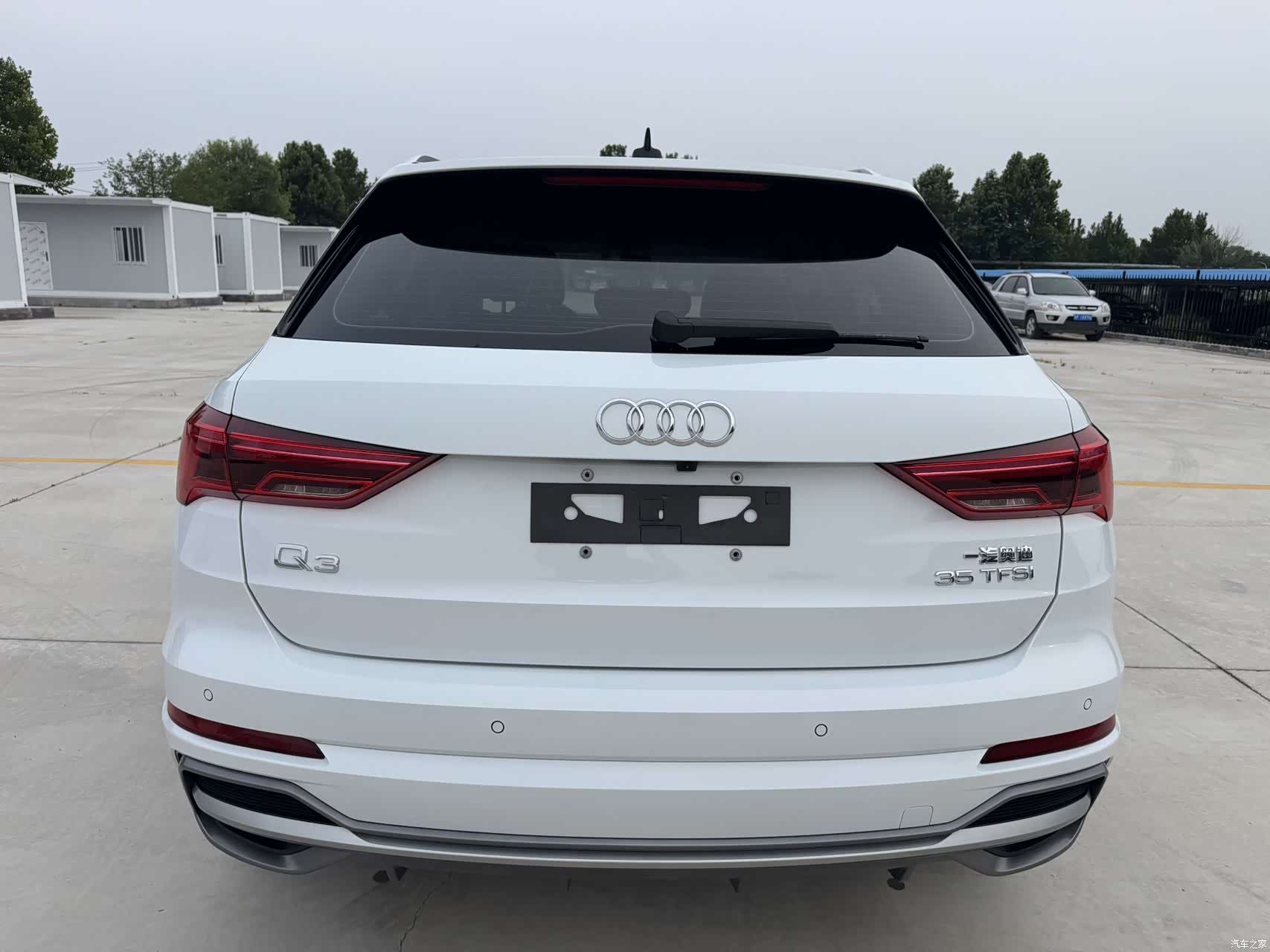 Audi Q3, 2022 все фото