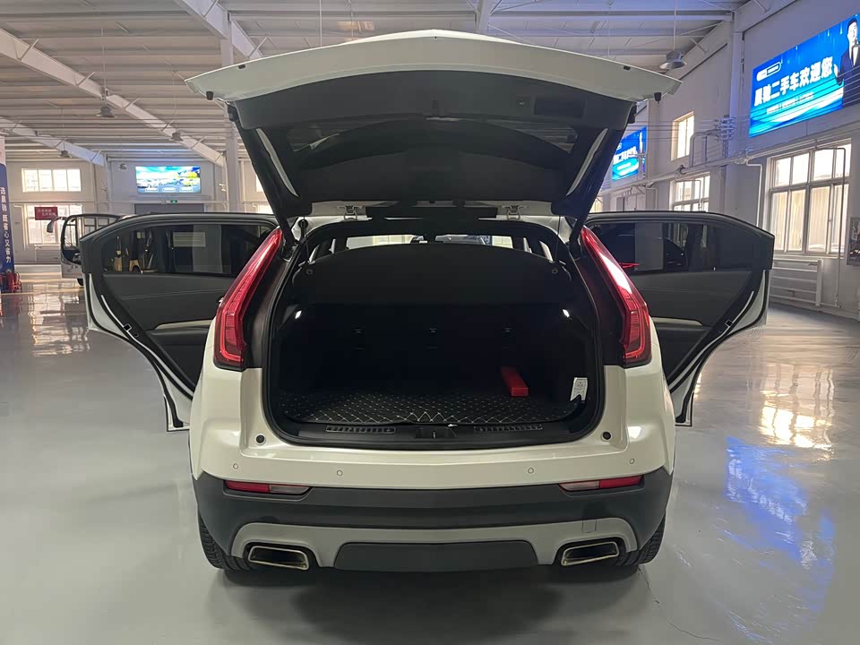 Cadillac XT4