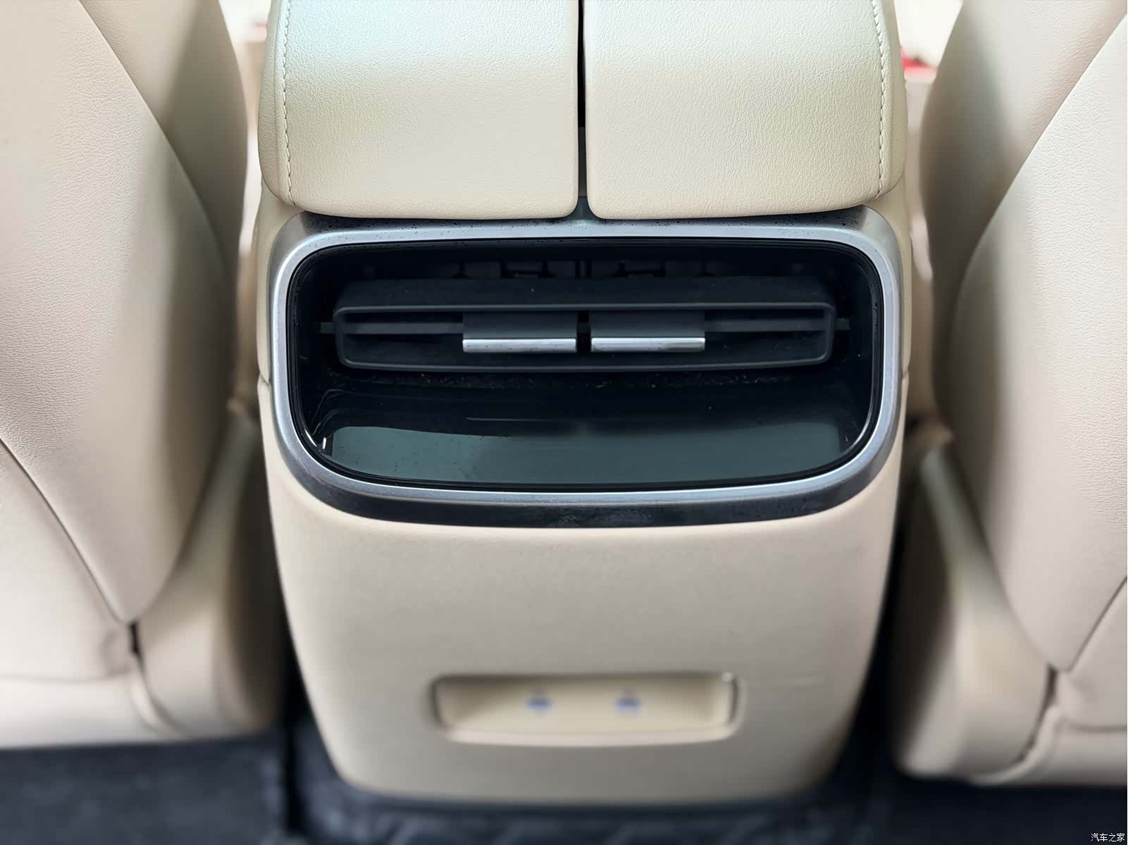 AITO M5, 2023 15
