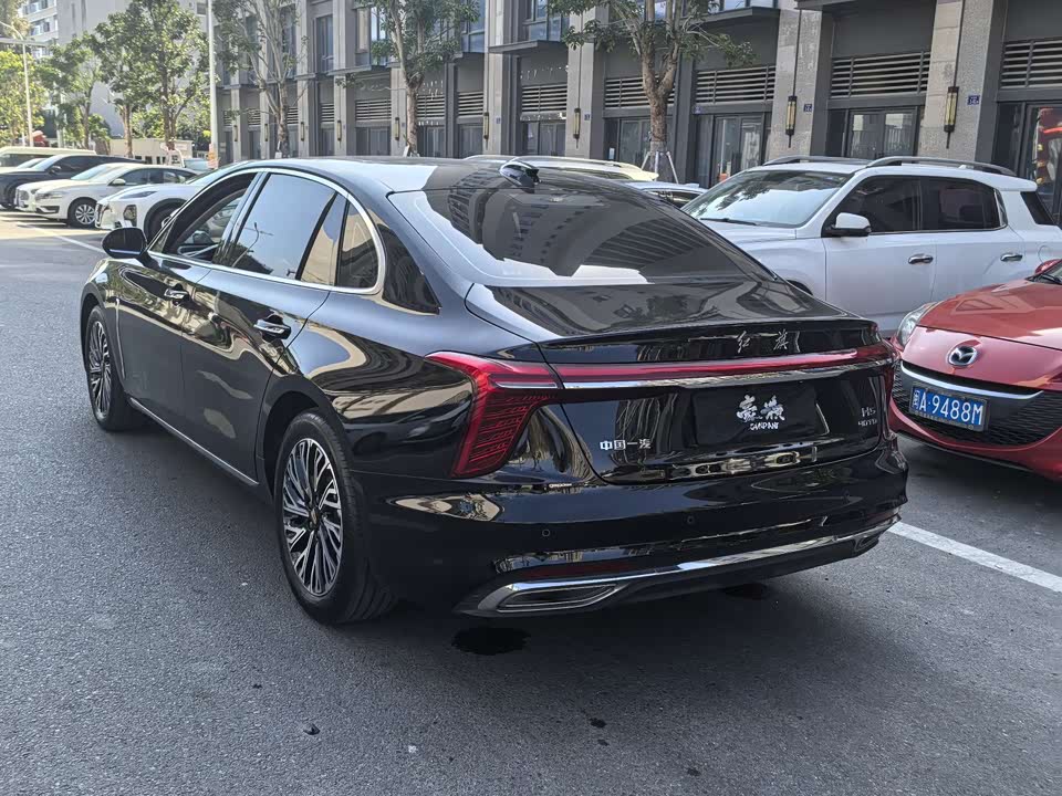 Hongqi H5