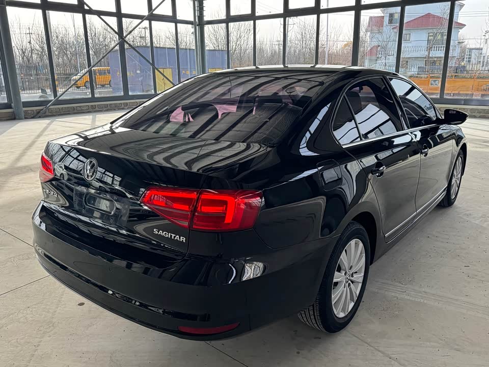 Volkswagen Sagitar
