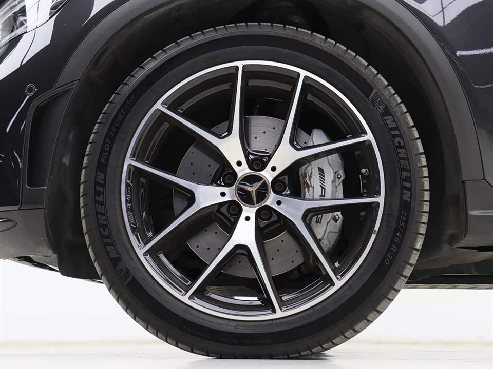 Mercedes-Benz GLC AMG