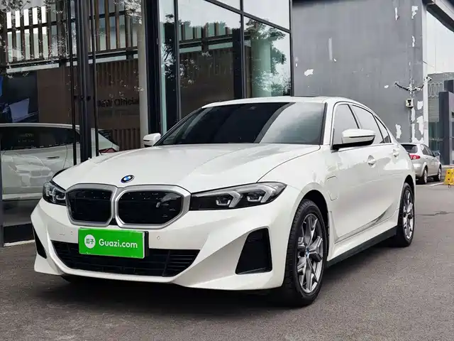 BMW i3 2025 — купить из Китая под заказ