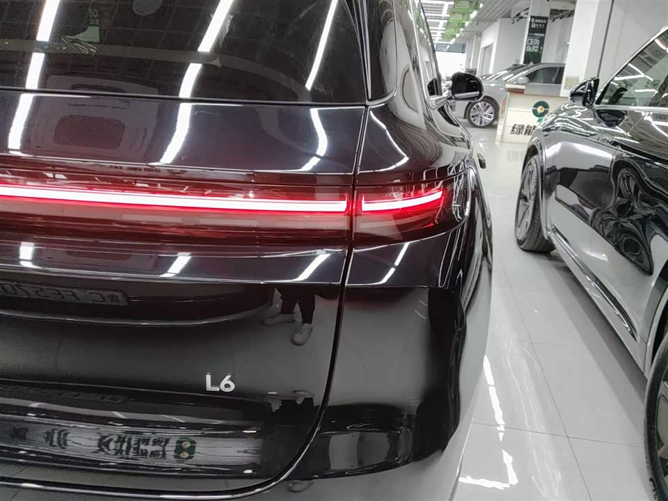 Li Auto Ideal L6