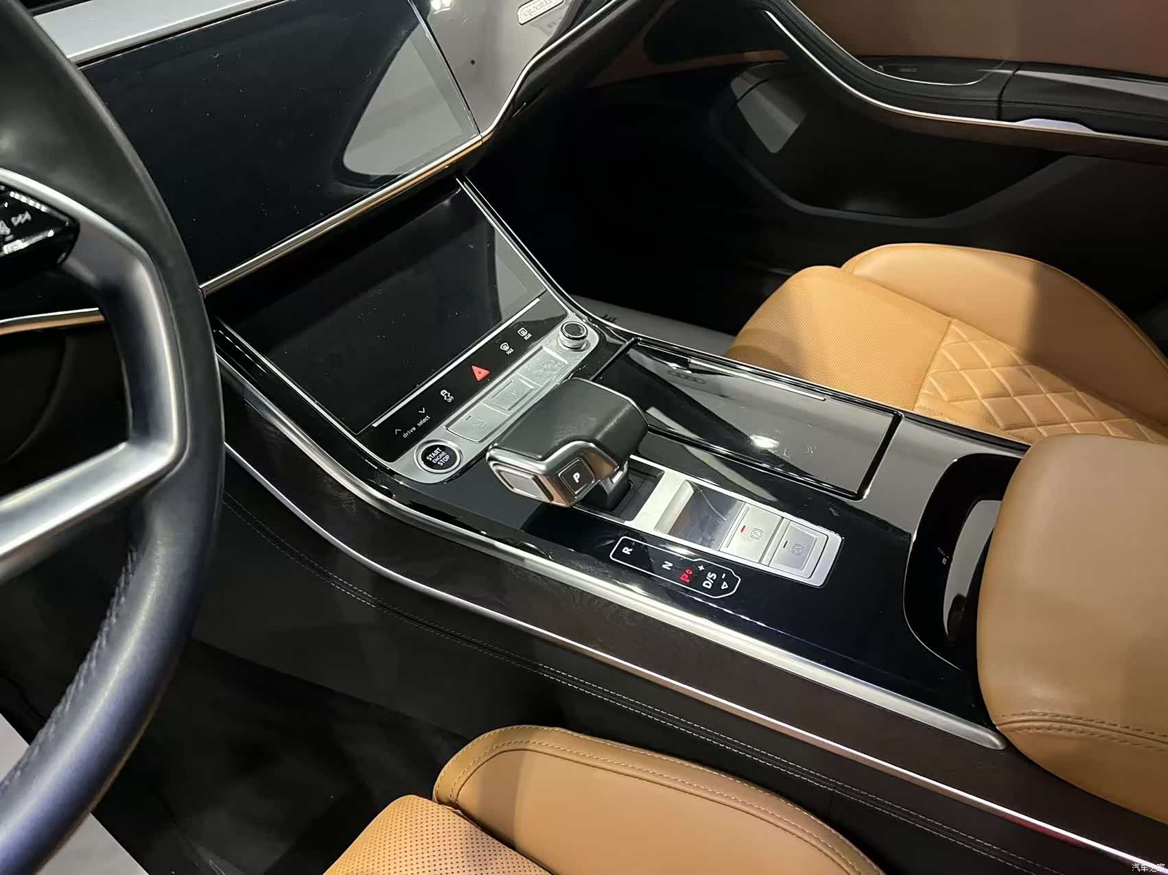 Audi A8L, 2023 все фото