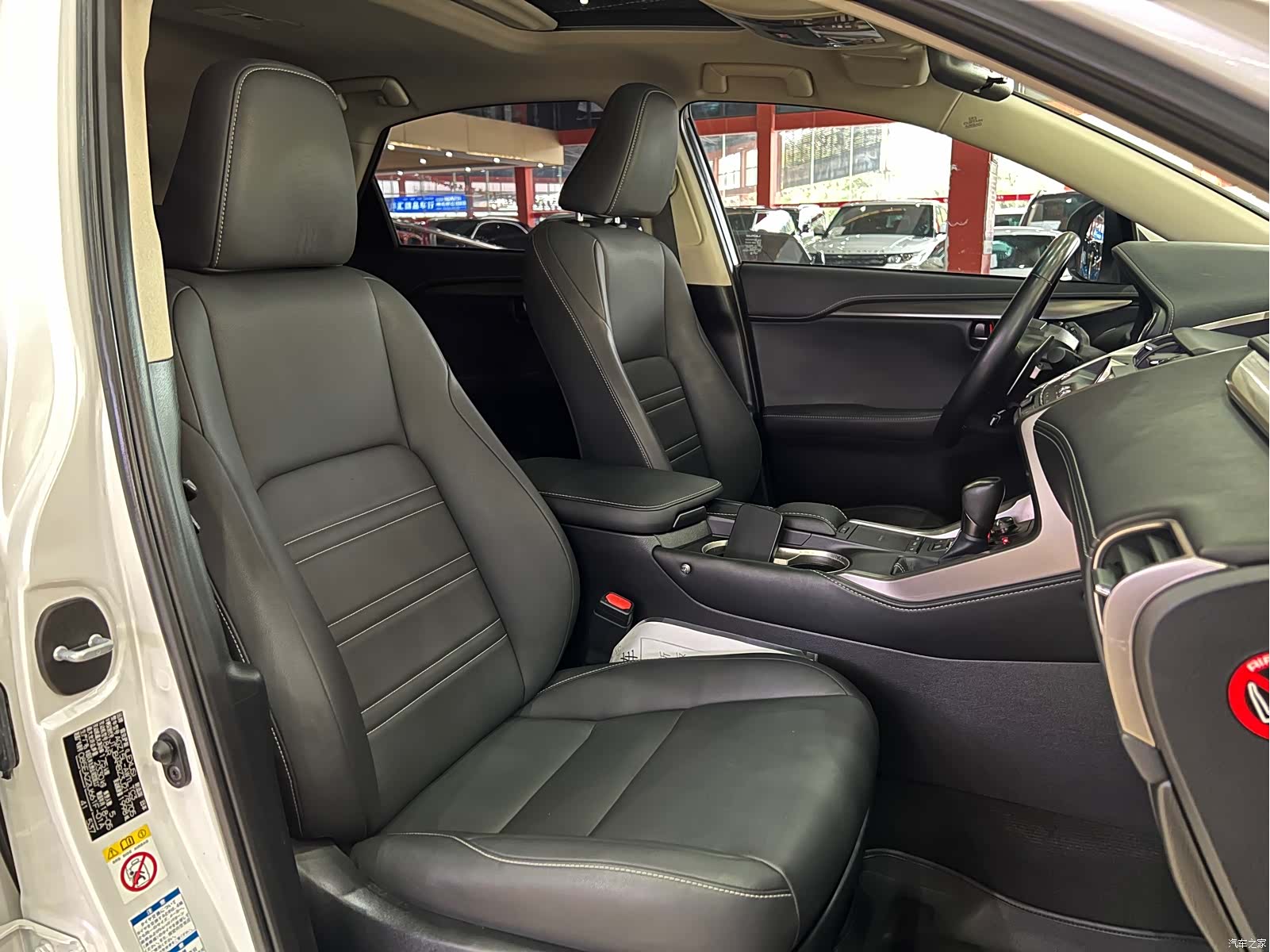 Lexus NX, 2018 15