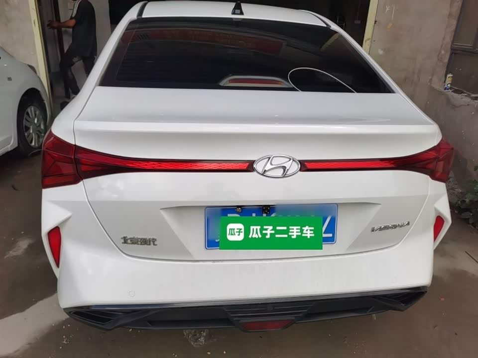 Hyundai Accept