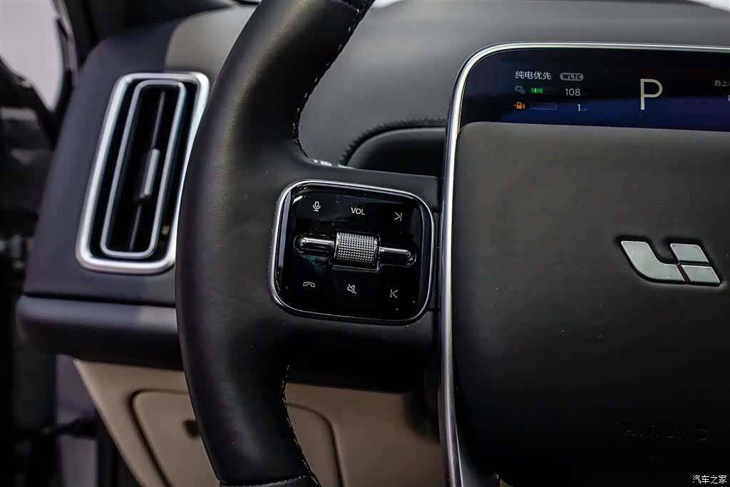 Li Auto L8, 2025 28
