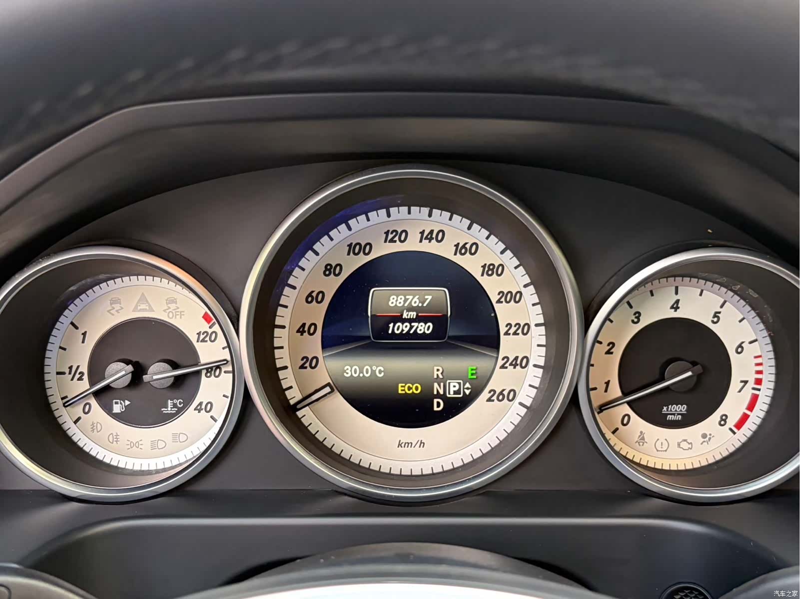 Mercedes-Benz E-Class, 2015 19