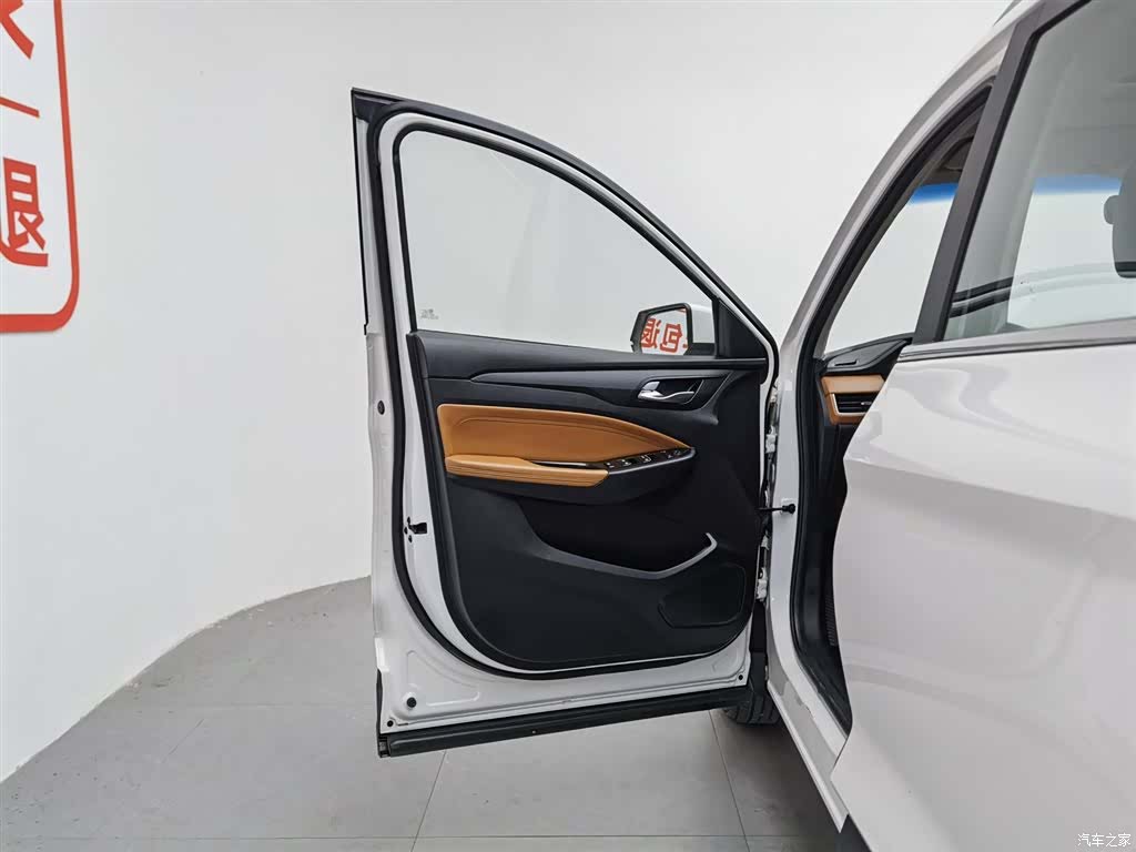 Wuling Hongguang, 2018 8