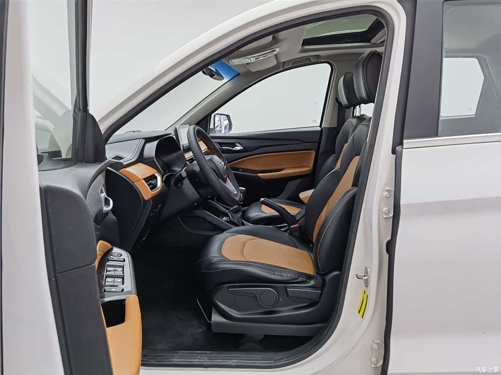 Wuling Hongguang, 2018 10