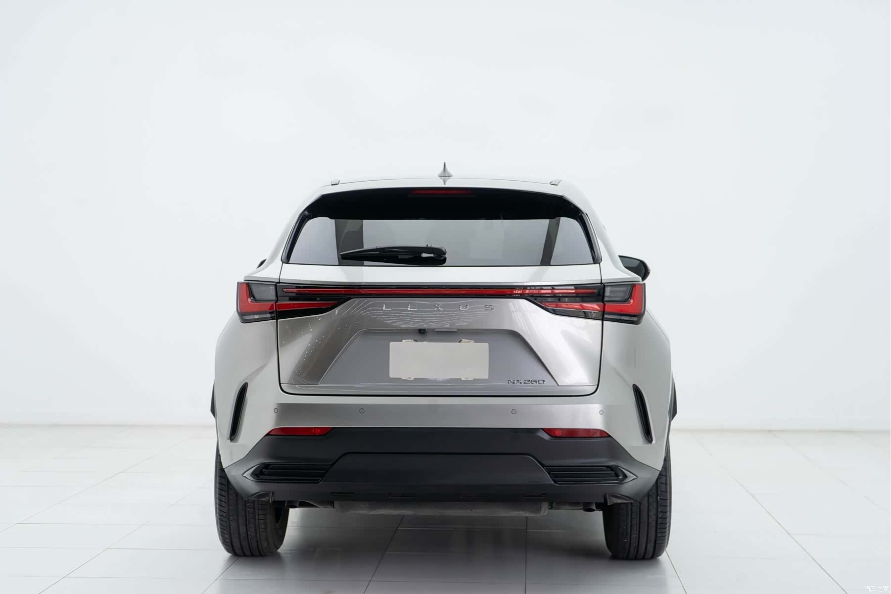 Lexus NX, 2022 4