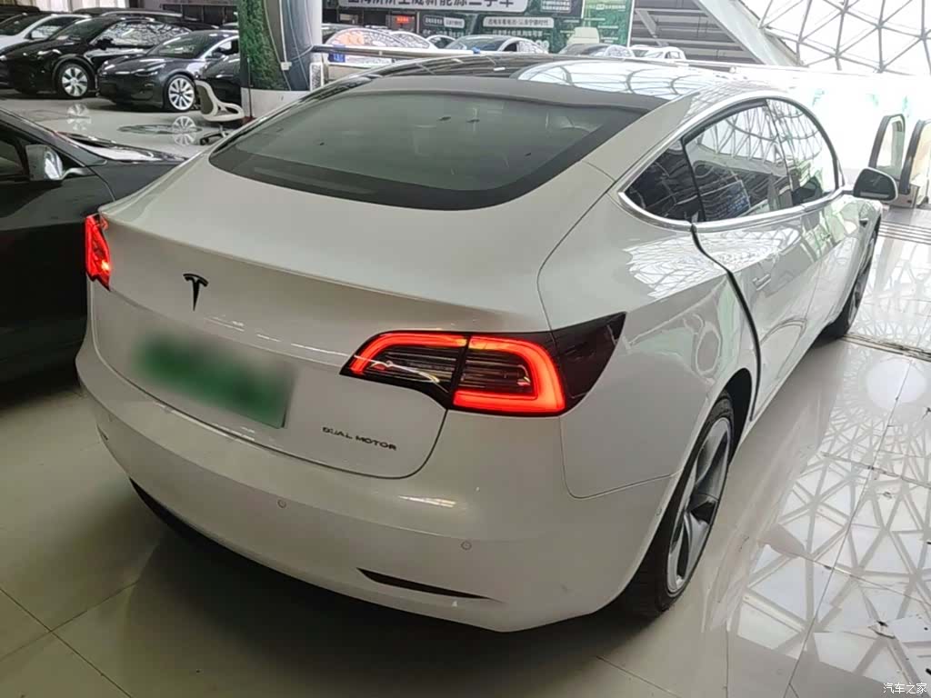 Tesla Model 3, 2019 7