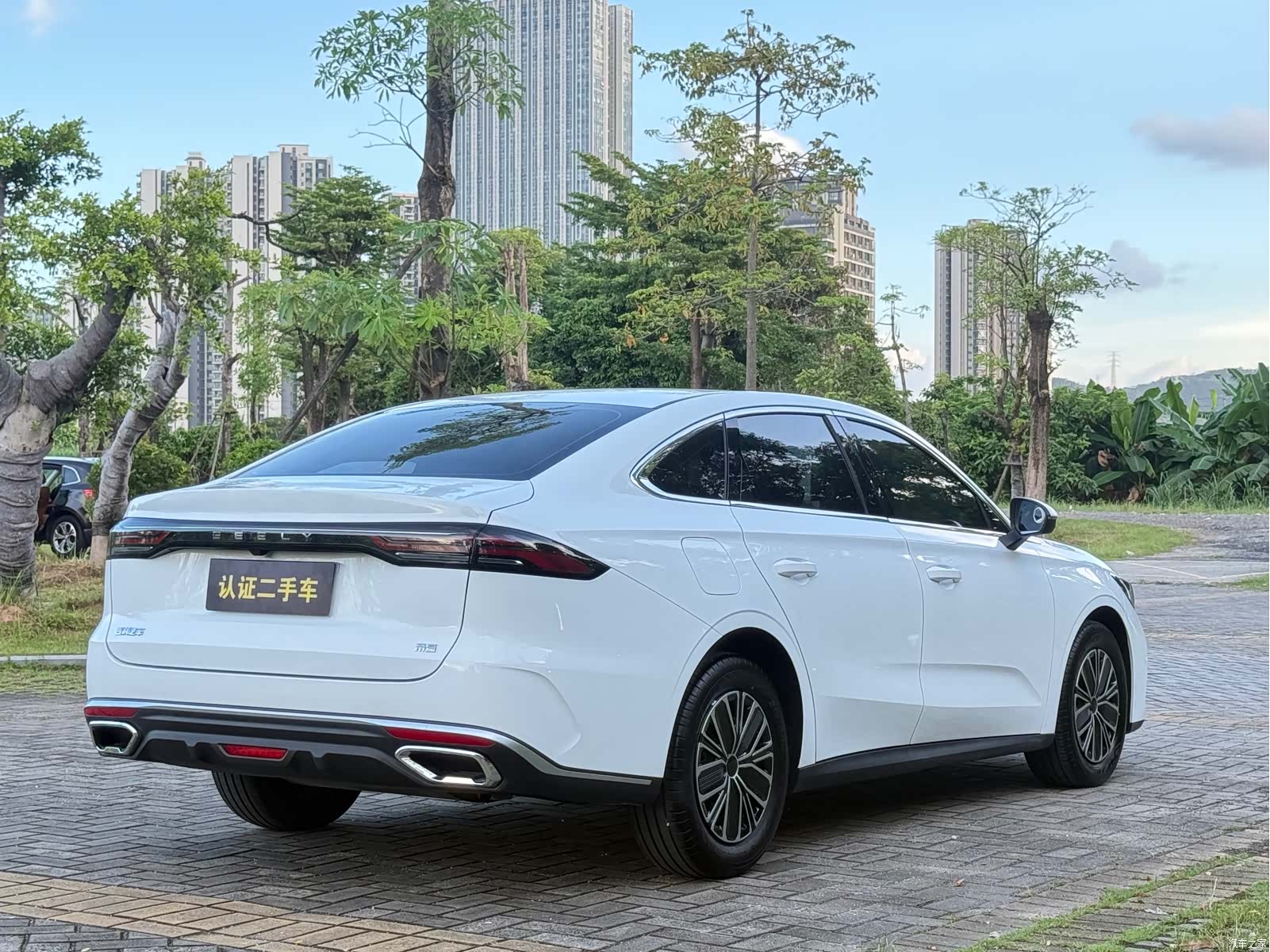 Geely Emgrand, 2026 15