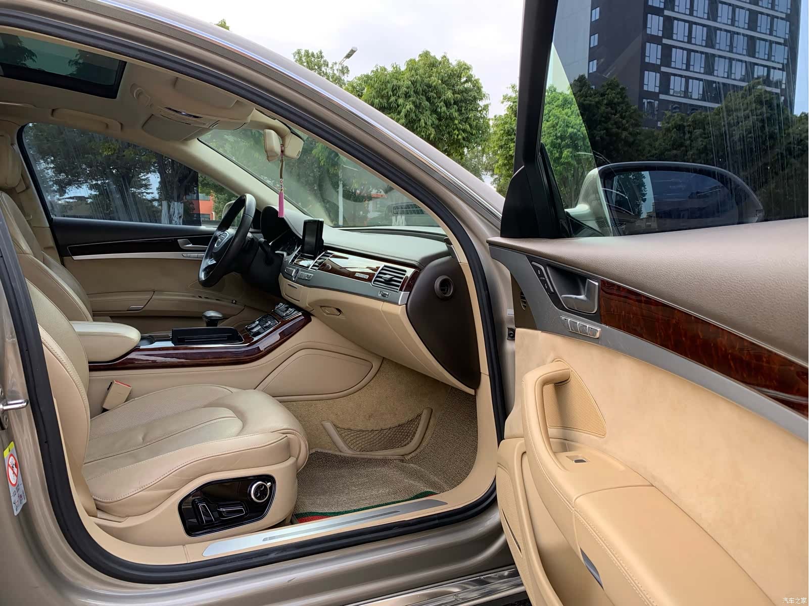 Audi A8L, 2013 15