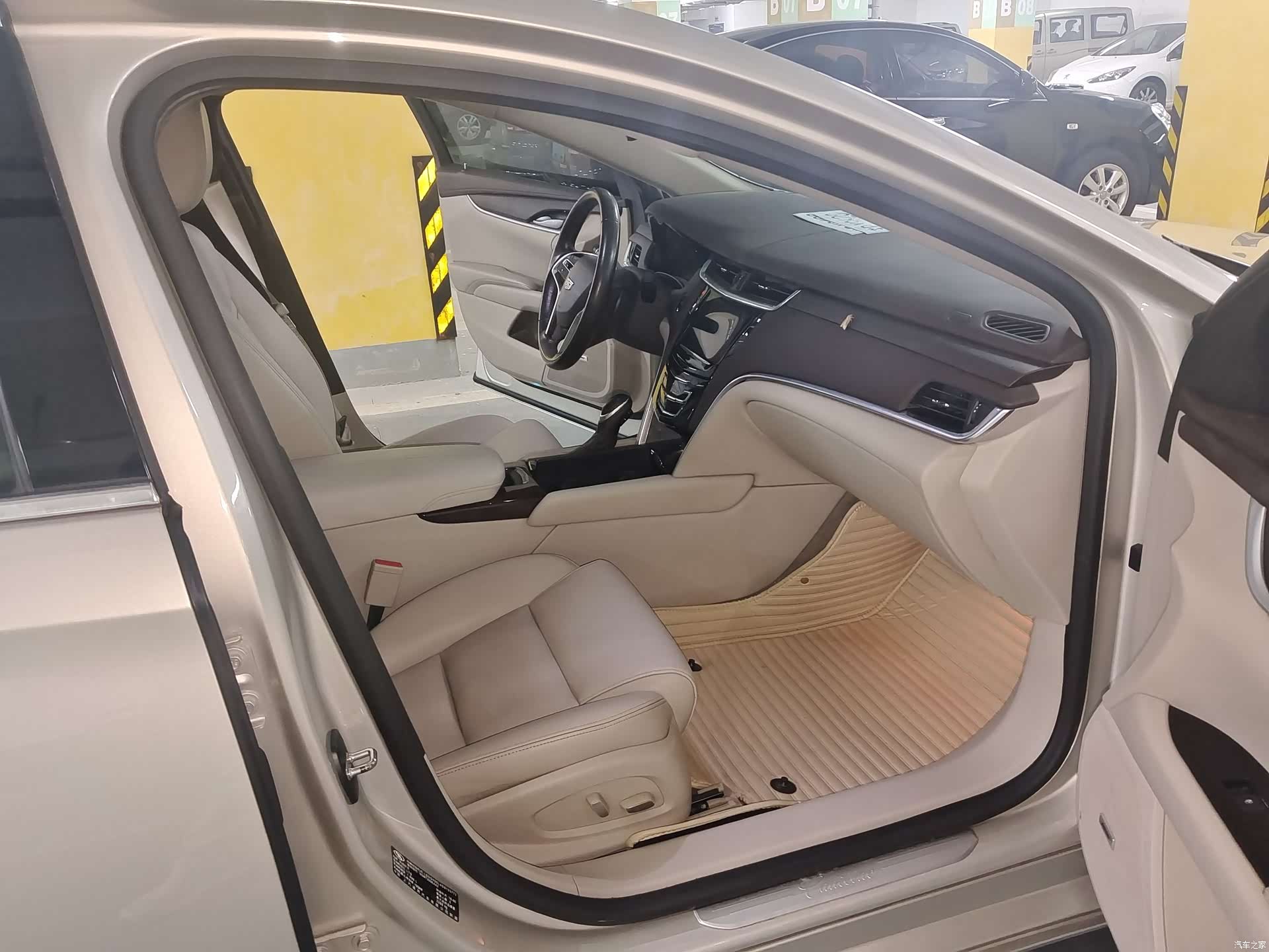 Cadillac XTS, 2016 11