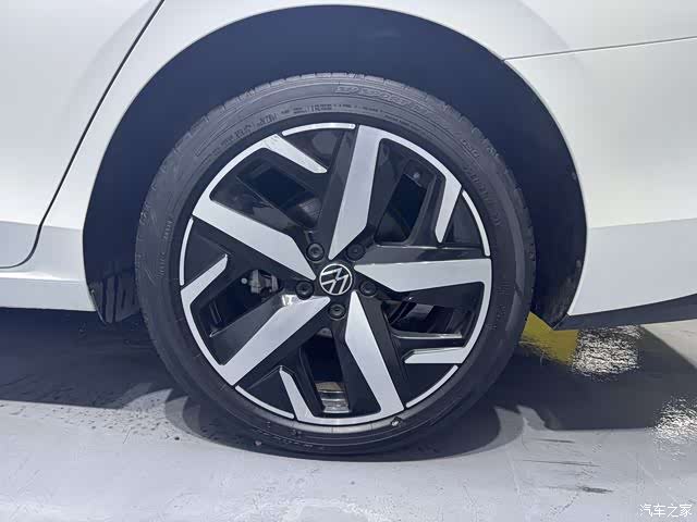Volkswagen Lamando, 2024 12