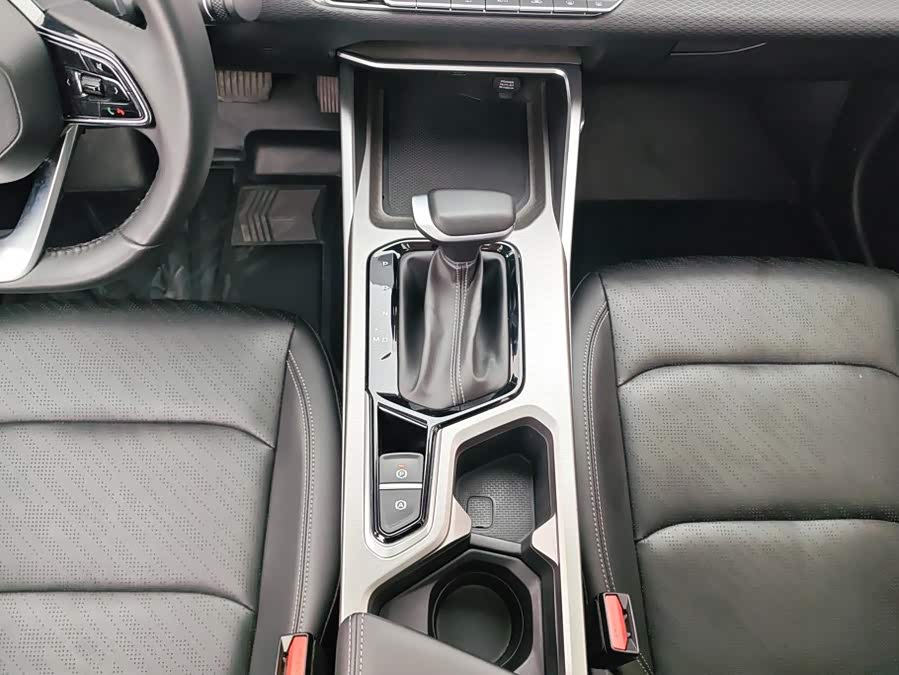 Geely Emgrand 2024, фото 16