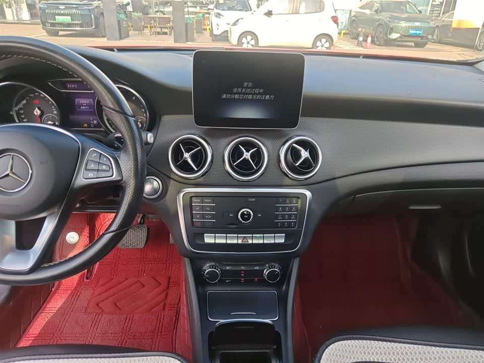 Mercedes-Benz GLA
