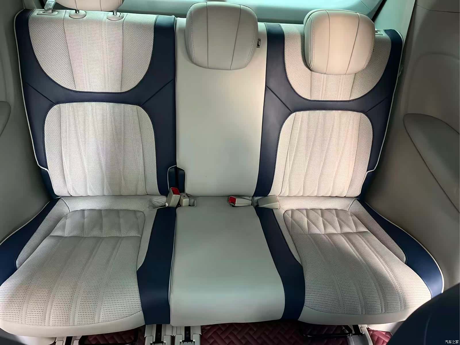 Roewe iMAX8, 2021 14