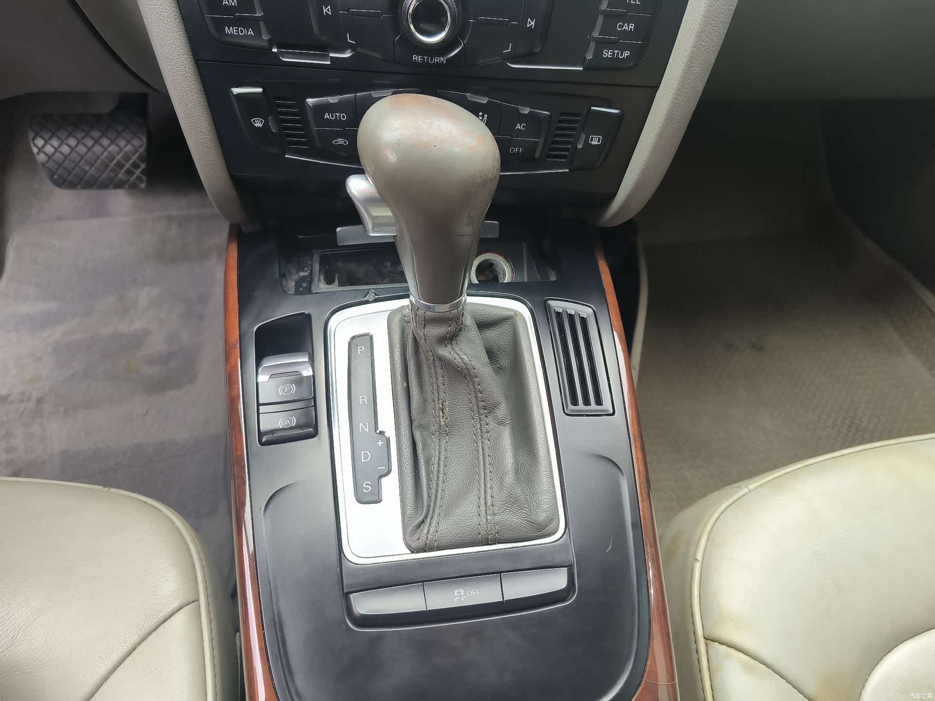 Audi A4L, 2010 20